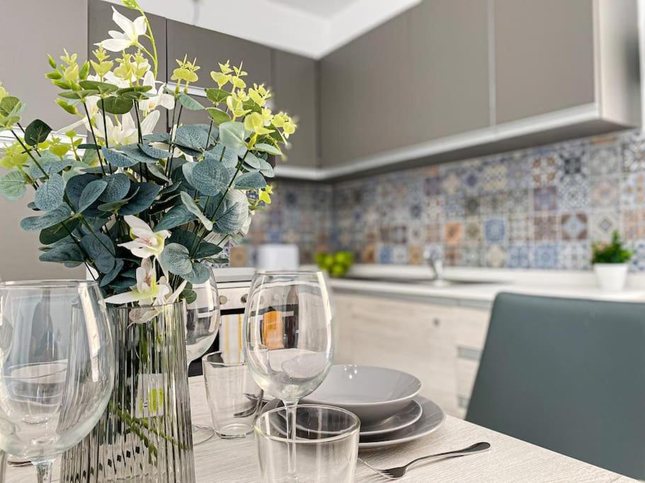 Lovely 1- Bedroom Apartment In Floriana Bagian luar foto